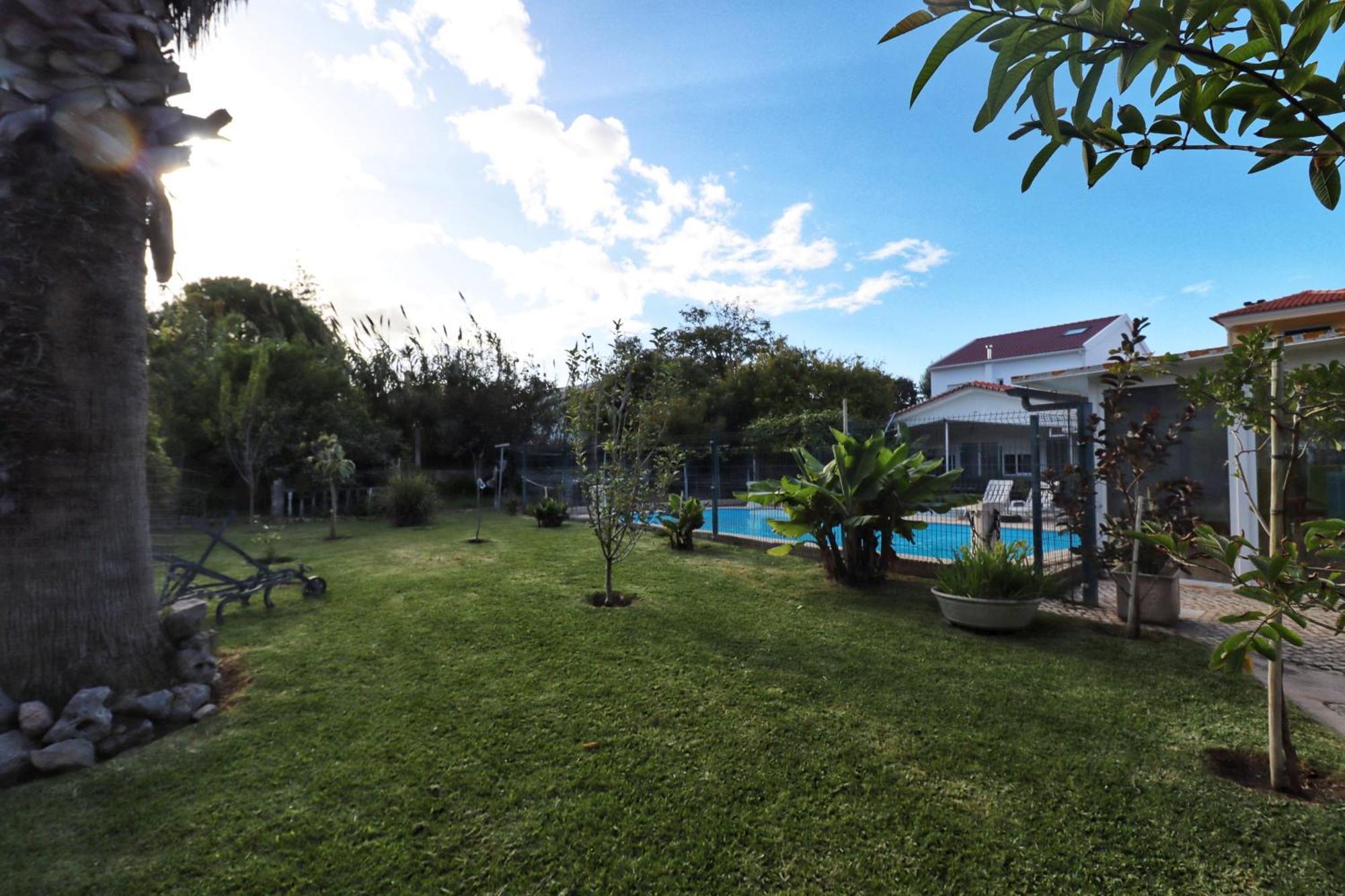 Hostel Jardins De Sao Luis Setubal Exterior photo